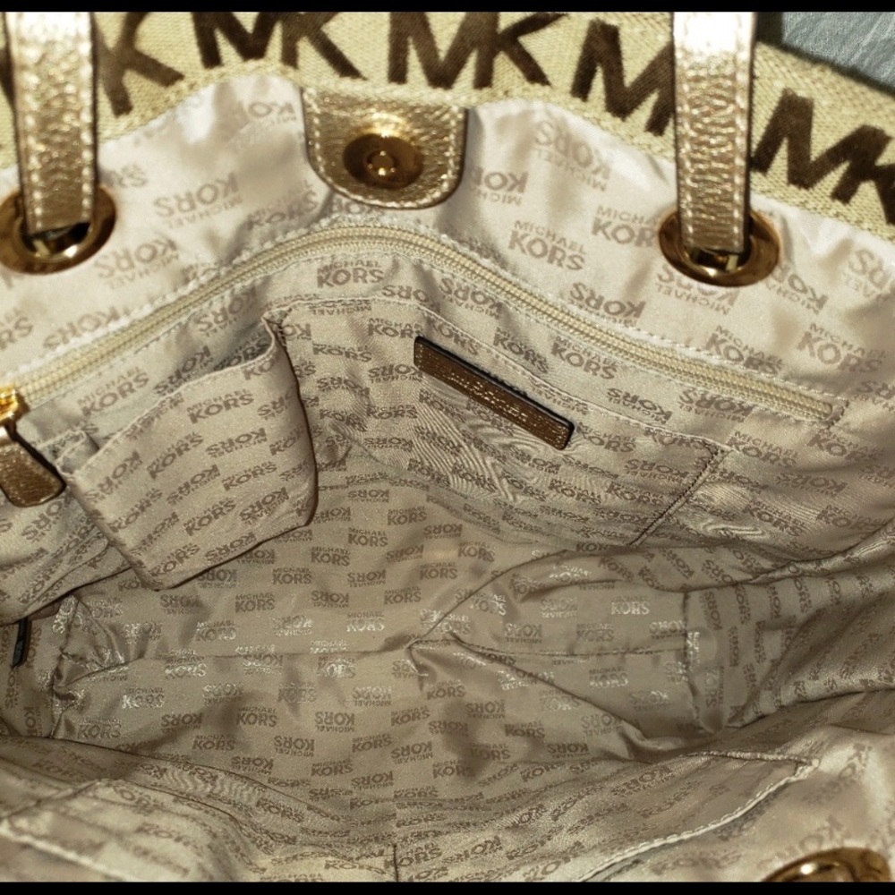 NWOT Gold & Brown Michael Kors Jet Set! ✨ - Picture 3 of 4